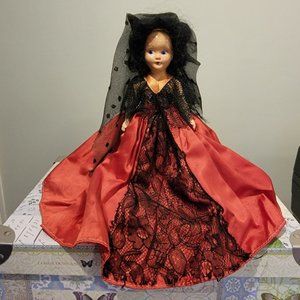 Vintage Doll representing Spain